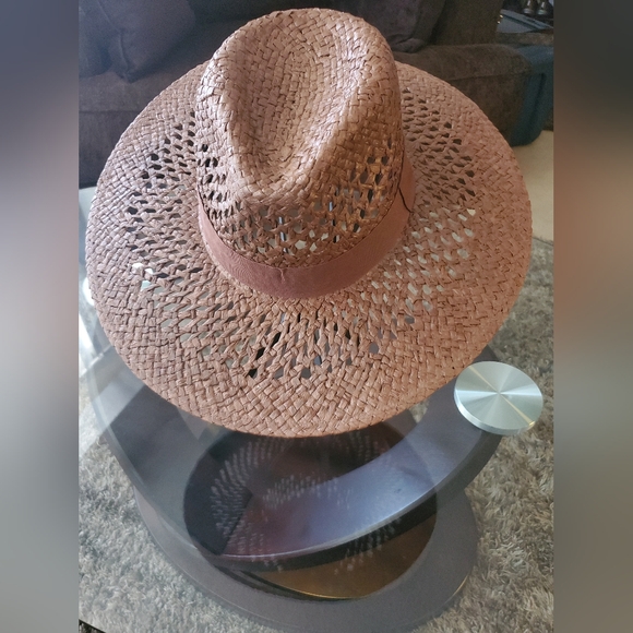 Hat - Picture 2 of 3